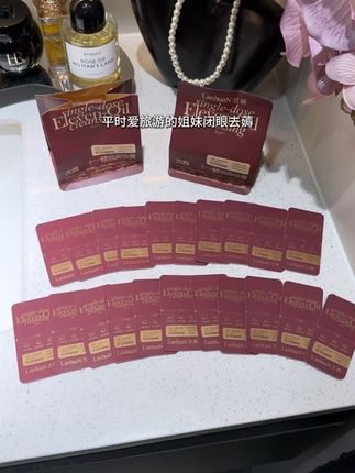 出去玩不要再带瓶瓶罐罐的了!这种次抛卸妆膏真的很方便!关键卸得很干净还能养肤!#卸妆膏 #卸妆 #出门必备