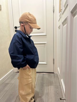爱让镜头长满了柔光,妈妈看孩子总是带着几分滤镜的。我想,应该是那句“人和人之间的滤镜 不过是一双偏爱的眼睛”,妈妈更是如此 ,因为是你,所以什么都好❤️#秋日穿搭 #男童穿搭