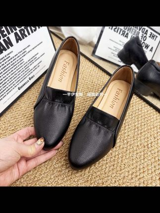 #新款尖头皮鞋 #女士百搭 #软底软面 #舒适百搭  #洋气百搭 时尚休闲皮鞋,穿着舒服,时尚又洋气