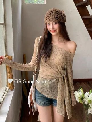 2025早秋不规则扎染绷带收腰斜肩上衣女显瘦露肩设计感长袖T恤#高级感穿搭 #气质这一块拿捏死死的 #品质女装 #谁穿谁好看 #面料柔软舒适