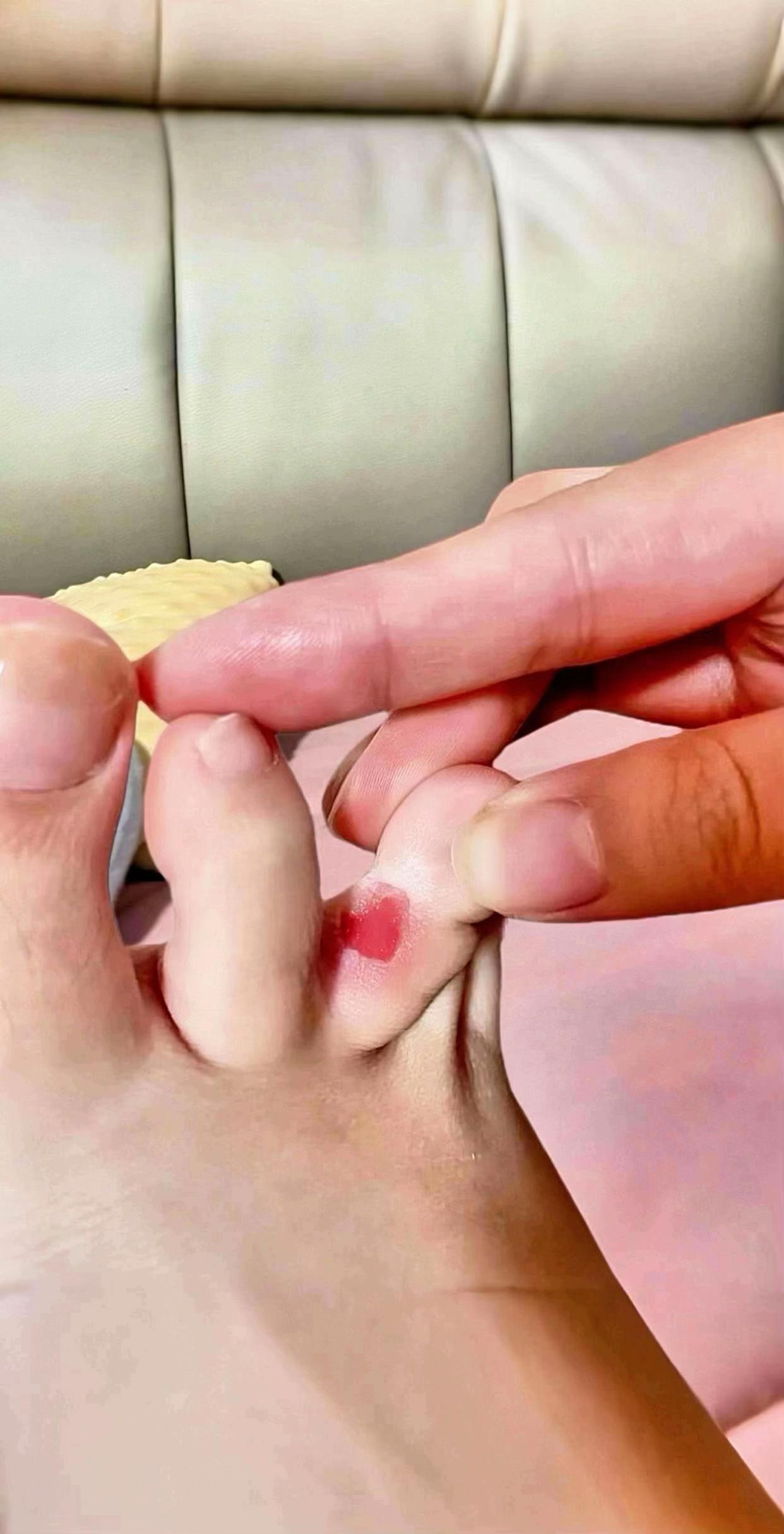 #爱了爱了 #记录生活 #可爱的小脚 #脚丫子 #我的小脚