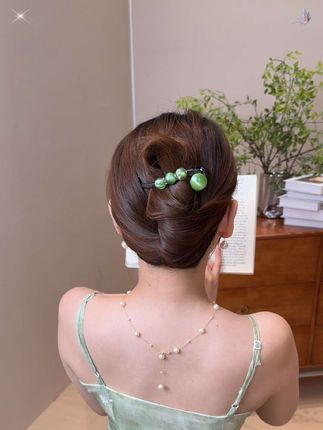 #女神必备的发饰推荐 #珠珠盘发一字夹#太好看了##高级感#时尚饰品 #
