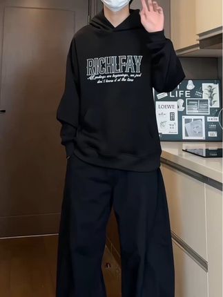 你家胖胖男孩穿这件#连帽卫衣 有多帅、多显瘦你一定不知道#遮肉显瘦 #不起球不掉色 #好穿不贵