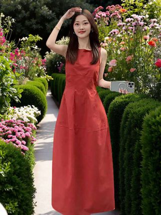 无袖背心连衣裙#夏日轻氧感穿搭给视觉降降温 #夏日中性风穿搭日记 #夏日度假穿什么#平价又实穿的辣妹衣服分享 #恋夏古早味穿搭又杀回来了