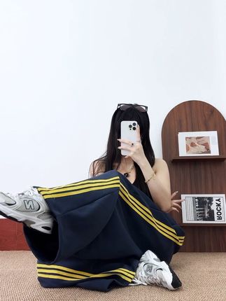 #今日分享 #百搭裤子 #超绝松弛感 #慵懒风穿搭 #男女同款