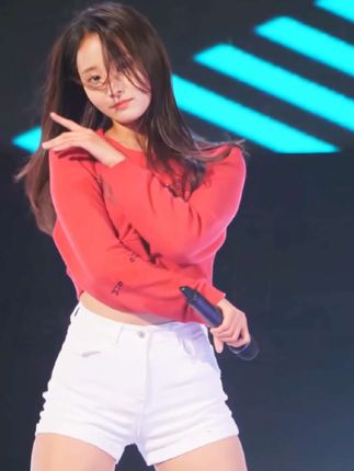 #韩国女团 #极品身材 #清纯甜美 #李妍雨