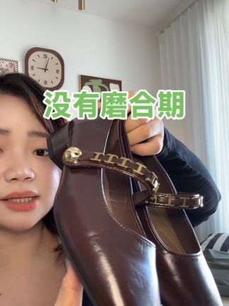 精致款的女鞋搭配上帅气的牛仔裤,绝了!#百搭女鞋 #精致女人必备 #脚宽脚胖都可以