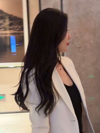 一个生性倔强的女人,宁可孤独也不违心。