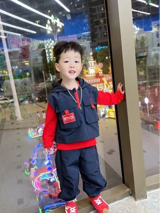 幼儿园三件套超省心,干净利落,好看又好穿#高品质童装 #潮童穿搭 #儿童三件套 #男童穿搭 #每日童装穿搭分享