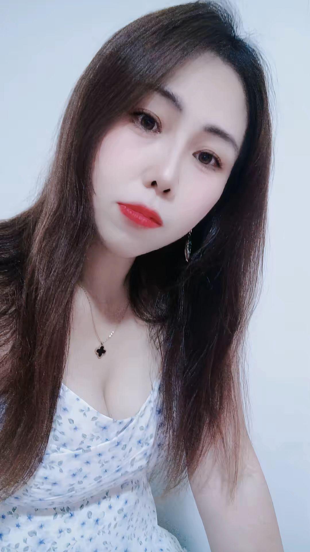 孤独的女人 😭😭