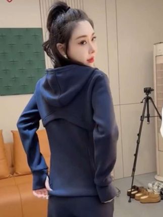 #套装穿搭#洋气减龄#气质穿搭#早秋穿搭#品质穿搭