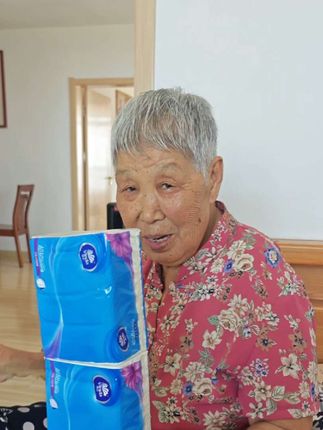 #子溪爱生活 ~陪阿尔滋海默症妈妈开心快乐每一天!#家有一老如有一宝 #纸巾#维达抽纸#好用的大包纸巾推荐