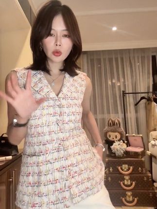 #今日穿搭 #穿出高级感 #搭配日常 #给夏天增加一点颜色