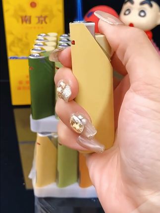 幸运猪直冲打火机蓝焰金属磨砂个性创意广告刻字过滤印字新款#防风打火机 #网红打火机 #便携式点火器 #防风打火机推荐