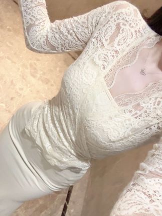 #裙子穿搭 #简约搭配穿搭 #今日穿搭 #女人味穿搭 #辣妹穿搭