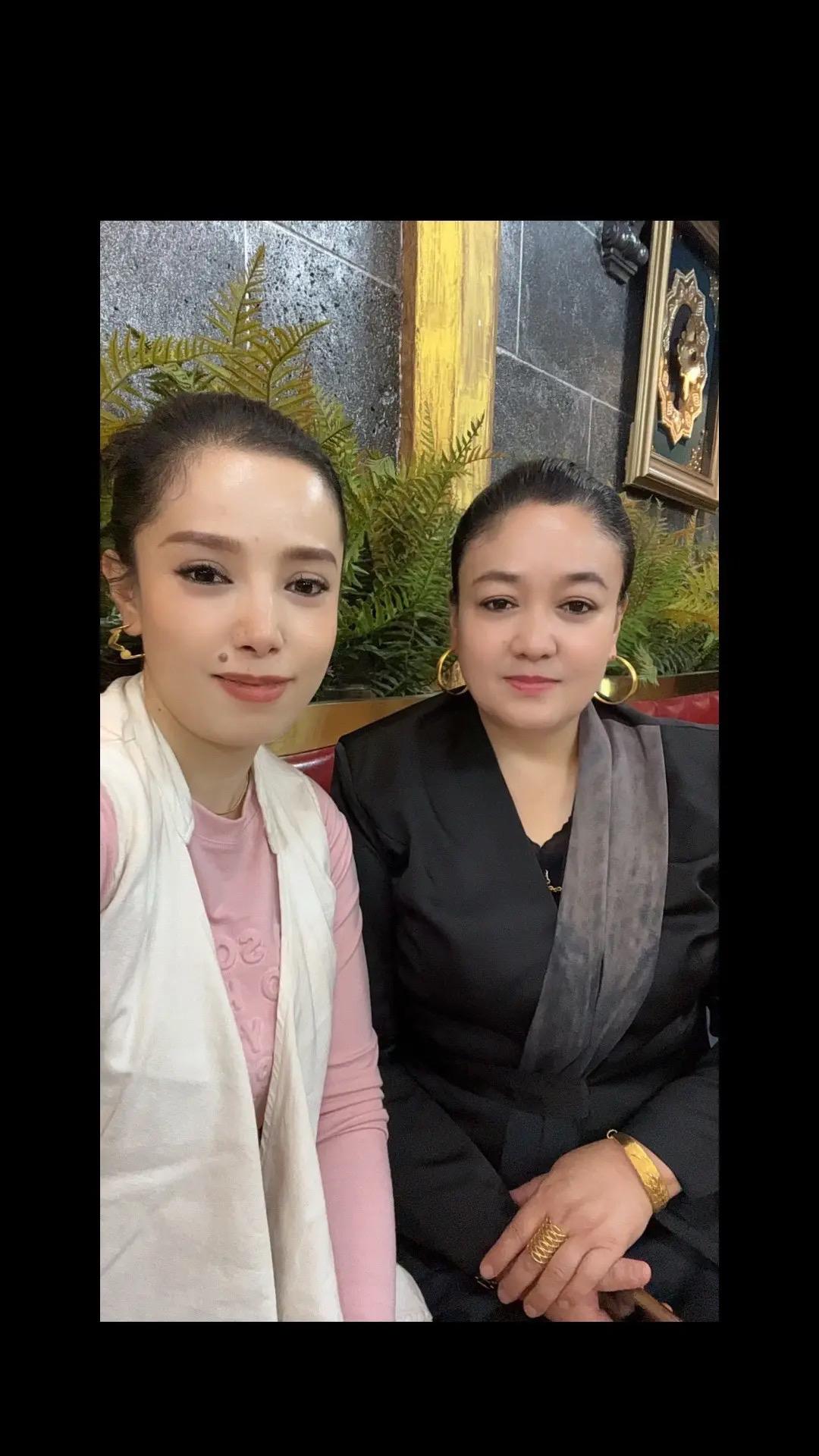 #上热搜 #日常生活 #一起美美哒 #美好生活 #姐妹装 ㊗️妈妈身体健康 ❤️