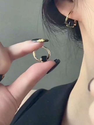 #时尚饰品 #耳环 #耳扣耳环#黑色耳扣 #气质耳环