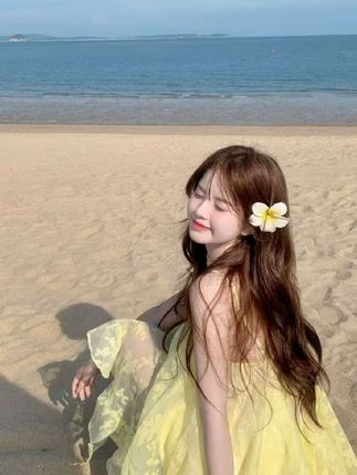 #张予曦毕雯珺真拍了红裙抱 #深情眼 #张予曦 #毕雯珺    #邓紫棋香港演唱会