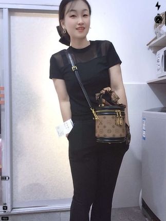 #轻奢包包 #斜挎包 #自留款 #随意搭配 #发财桶包