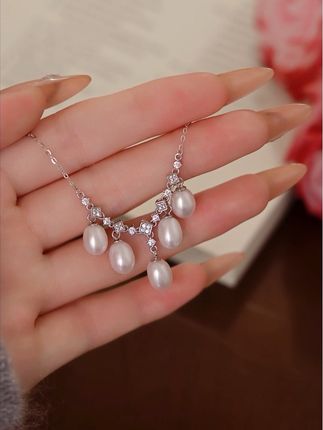 具有高级感的珍珠项链~#高级感穿搭 #种草 #美出高级感 #珍珠 #原创视频