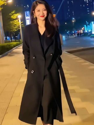 秋季大码简约风衣外套,过膝长款系带翻领风衣外套,秋日气场全开#大码穿搭#风衣控