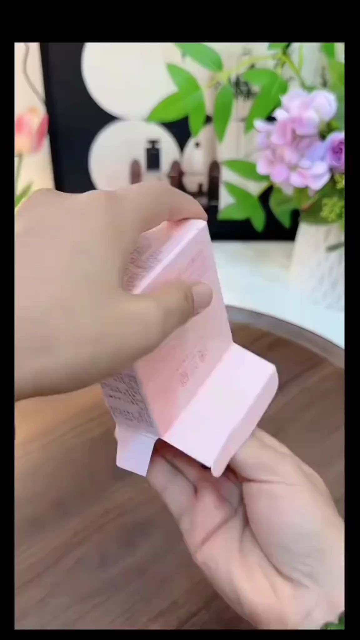 终于等到澳兰黛气垫来活动了~水润又遮瑕!还有替换装,太划算啦!#澳兰黛气垫bb霜 #水润遮瑕气垫 #好用不贵的气垫推荐 #气垫推荐