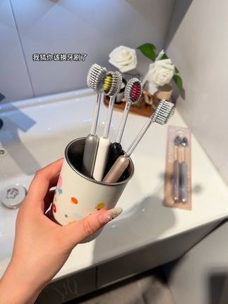 牙刷可得勤换啊!去试试这款山型凸面牙刷是真的好用#牙刷 #软毛牙刷 #山型凸面牙刷