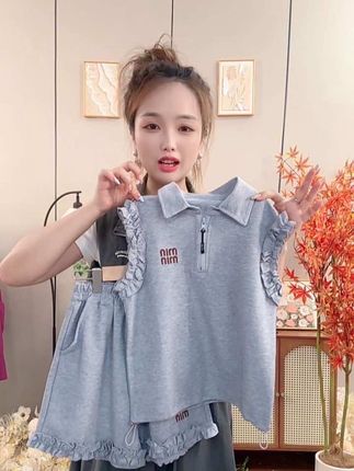 我女儿穿的这个小套装,邻居宝妈啊都看上了,简单大方,穿起来很利索。#夏季穿搭 #高品质童装 #今日穿搭 #谁穿谁好看系列 #显高显瘦