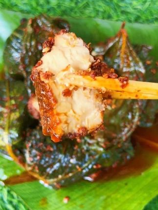 #我要上热门 #墨江 启美家的青菜叶包豆腐,现在出坛的是中辣口味,比两年前的稍稍有点辣,味道比之前更巴适#源头实力厂家#下饭菜 #无添加食品