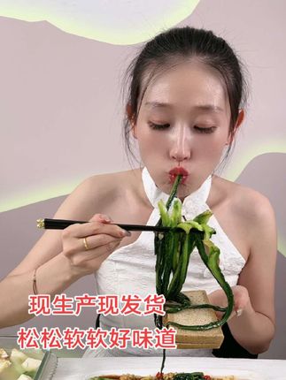 现生产现发货的黑麦全麦面包松松软软不干不硬不掉渣浓浓的麦香味淡淡的的咸香味老少皆宜#好物推荐🔥