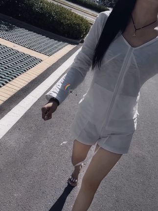 一辈子很短,一定要和舒服的人在一起,起舒心的过,永远有人更好,眼下就是更,好,心动真的不是答案,心定才是#穿搭#穿搭技巧 #穿出高级感 #穿搭搭配