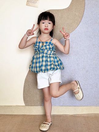 夏天会给女儿穿这种甜美吊带套装也太好看了吧#女童套装 #夏季萌娃穿搭博主已上线 #生女儿就是用来打扮的