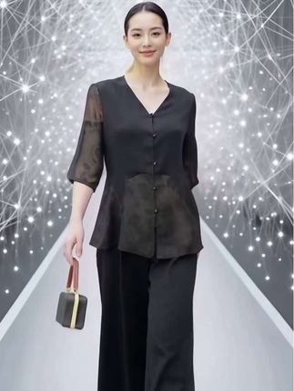 气质高端夏季中年妈妈洋气拼接蕾丝上衣时尚宽松阔腿裤两件套装女 #蕾丝套装两件套 #妈妈装 #中年妈妈穿搭 #新式国风 #阔腿裤推荐