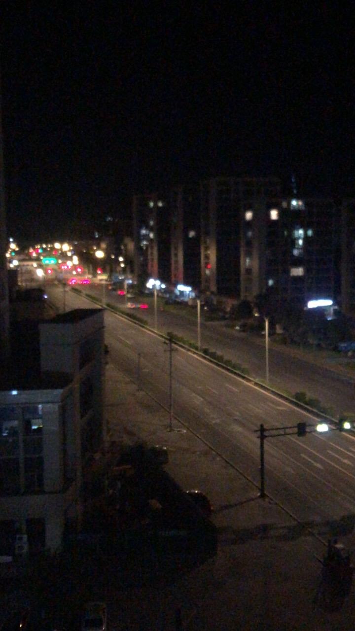 扶手箱