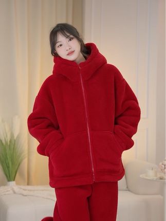 漫点可以,但别不坚定.. #睡衣家居服 #抗风保暖 #加绒加厚 #冬季必备 #女装