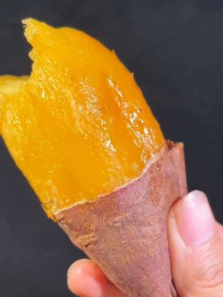 榴莲蜜薯还有没吃过的吗?信我一定要去试试,真的超甜,到货一定要烤着吃,烤出来真的比外面买的还好吃#榴莲蜜薯#老人小孩都爱吃 #口感特别好 #哇又便宜又好吃