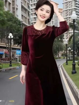 #高端钩花大码连衣裙女#时尚气质穿搭 #谁穿谁漂亮 #新款连衣裙 #穿出自信穿出美丽