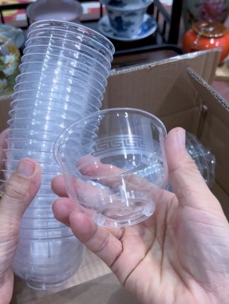 #中秋#品茗杯 #一次性功夫茶杯 #一次性杯子 以后招待客人就用这款一次性品茗杯 喝完都不用小杯子