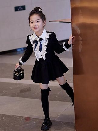 #女宝穿搭 女童黑色赫本风长袖复古连衣裙,蕾丝蝴蝶结公主裙#高端童装 #儿童穿搭