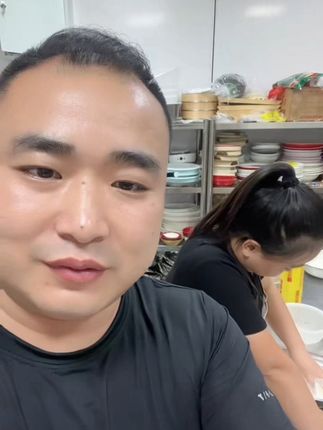 有老婆就是好#逗比夫妻日常 #一定要看到最后#万万没想到 #看一遍笑一遍