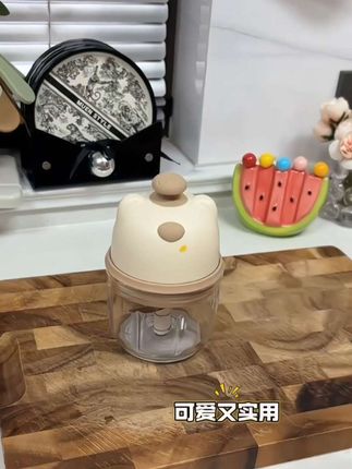 好看又实用的电动搅蒜器,把蒜泥肉末,蔬菜泥都很方便#电动捣蒜器#打蒜器#辅食机#料理机#厨房好物