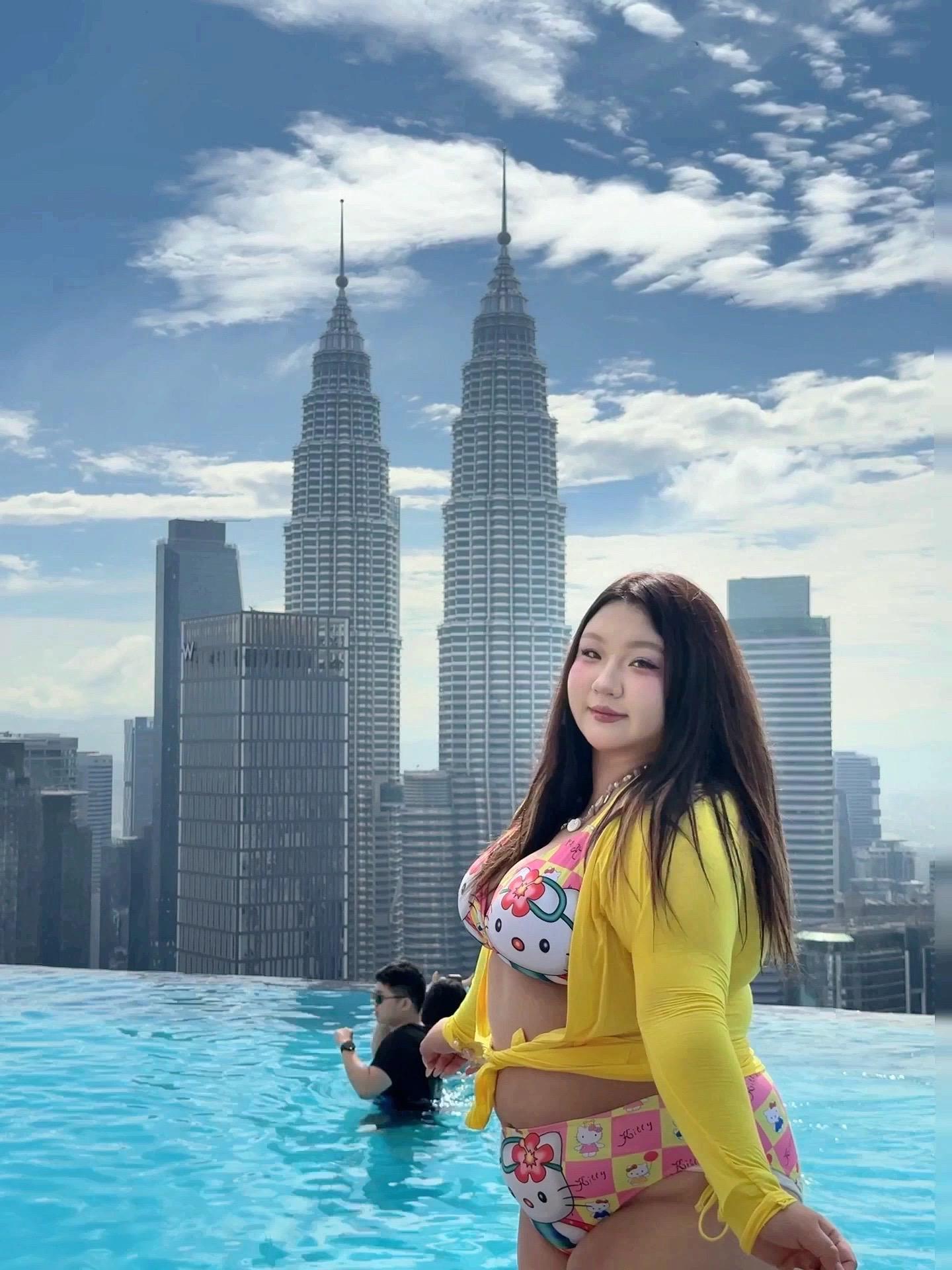 在没有时差的国家 方便和你说晚安💗 #吉隆坡 #菲斯时尚酒店无边泳池 #无边泳池 #大码 #度假