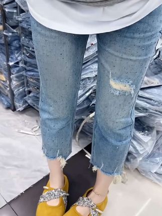 #牛仔裤穿搭#时尚洋气#谁穿谁洋气?