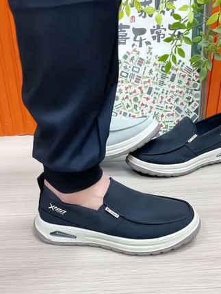 老北京布鞋男软底轻便一脚蹬休闲鞋 轻便透气不闷脚 #老北京布鞋 #爸爸鞋 #透气不闷脚 #透气舒适不臭脚 #百搭鞋子