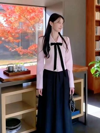#气质套装 #小香风 #气质穿搭 #温柔风穿搭 #秋冬穿搭