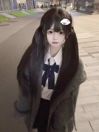 很多人误会我说我整天不回消息 我要解释一下我是看了消息也不会回的#甜妹 #手势舞