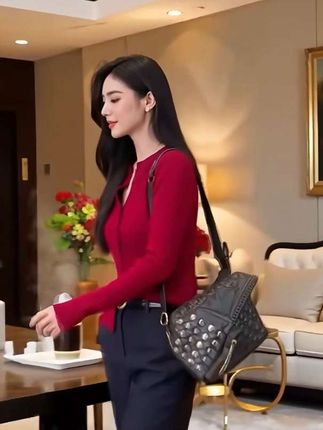 2025新款秋季设计感休闲显瘦上衣 #秋日户外就穿琥珀系 #森系少女感穿搭 #初秋一周不重样穿搭 #早秋贵气感穿搭 #早秋高智感职场穿搭