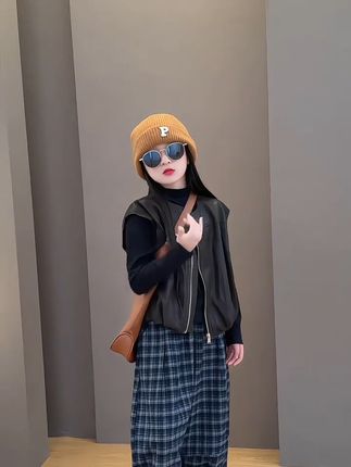 女童秋装新款儿童装韩版洋气皮马甲格子裤打底衫秋季女孩气质套装#简约穿搭 #新品穿搭 #每日分享