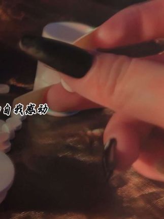 原来最痛的不是失去 而是理智早已投降 心却迟迟不肯撤场… #情感共鸣 #深夜文案 #恋人 #分手 #emo
