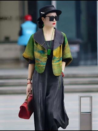 【双赢专属】香云缎印花披肩外套2025春秋新款长袖高档开衫上衣外搭#春秋新款#披肩外套 #优雅气质 #时尚穿搭 #洋气减龄